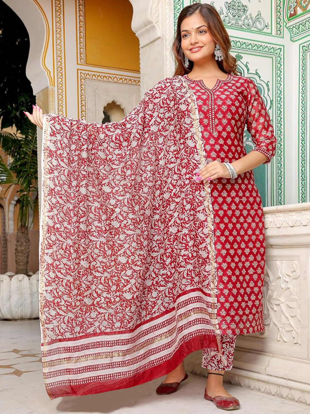 

7Threads Women Printed Regular Kurta with Trousers & With Dupatta, Maroon