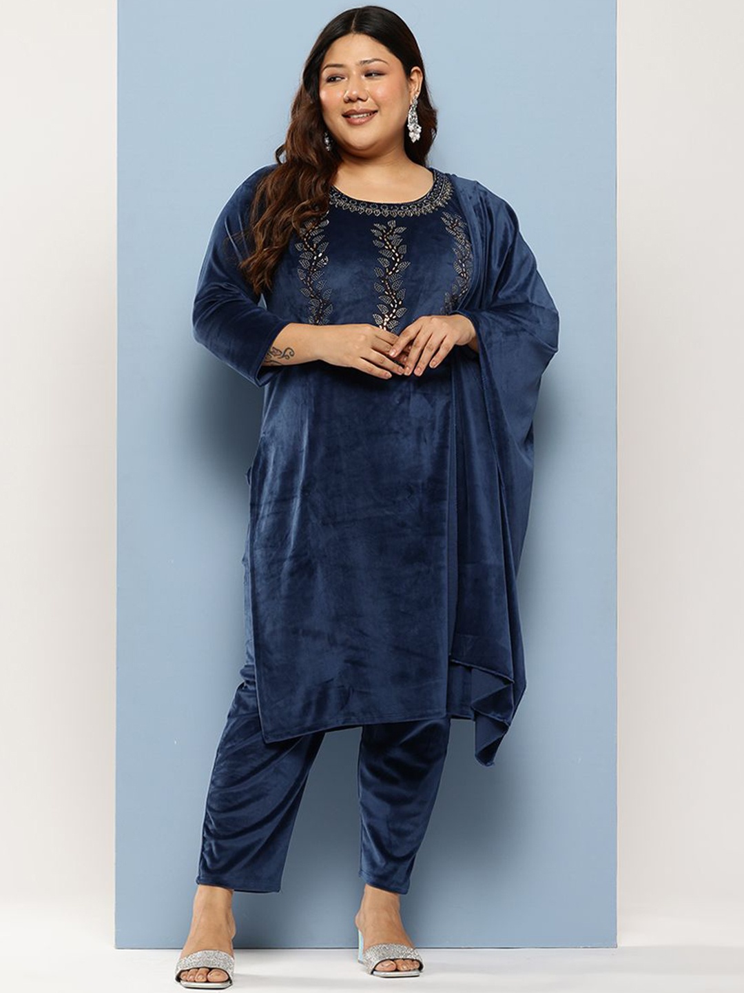 

BAESD Women Ethnic Motifs Embroidered Regular Beads and Stones Velvet Kurta with Trousers & With Dupatta, Blue