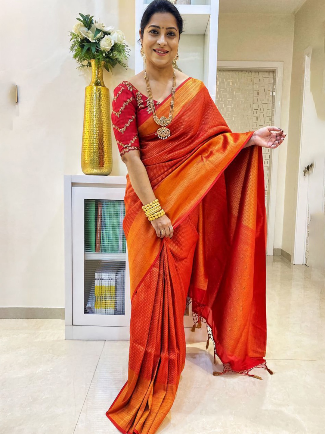 

Wuxi Woven Design Pure Silk Banarasi Saree, Red