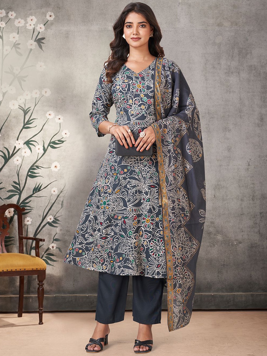 

KALINI Women Ethnic Motifs Printed Regular Kurta with Palazzos & With Dupatta, Grey