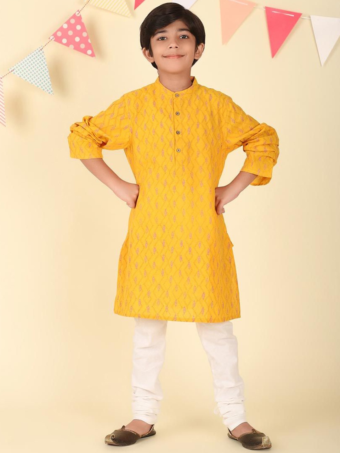 

Fabindia Boys Ethnic Motifs Printed Kurta, Yellow