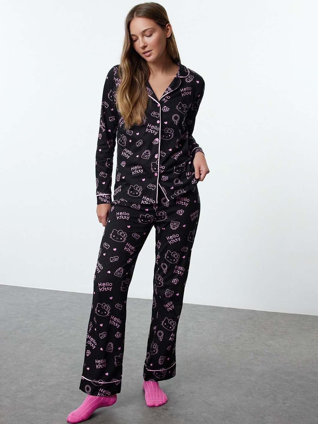 

Trendyol Women Printed Night suit, Black