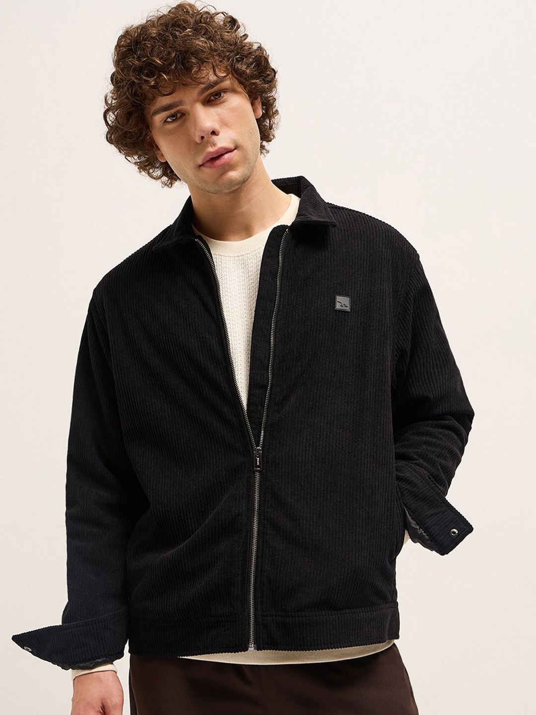 

THE BEAR HOUSE Men Striped Lightweight Outdoor Open Front Jacket, Black