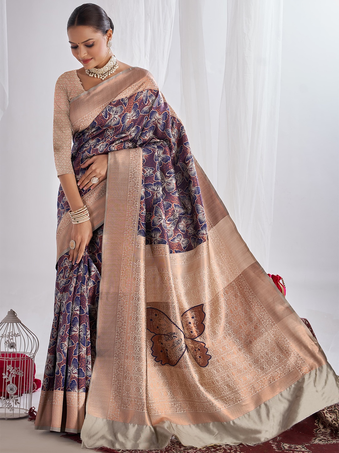 

Wuxi Woven Design Zari Pure Silk Banarasi Saree, Blue