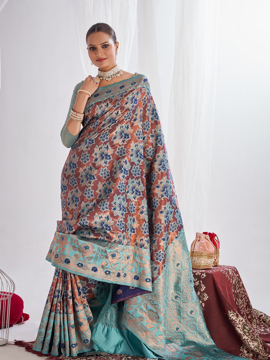 

Wuxi Woven Design Pure Silk Banarasi Saree, Brown