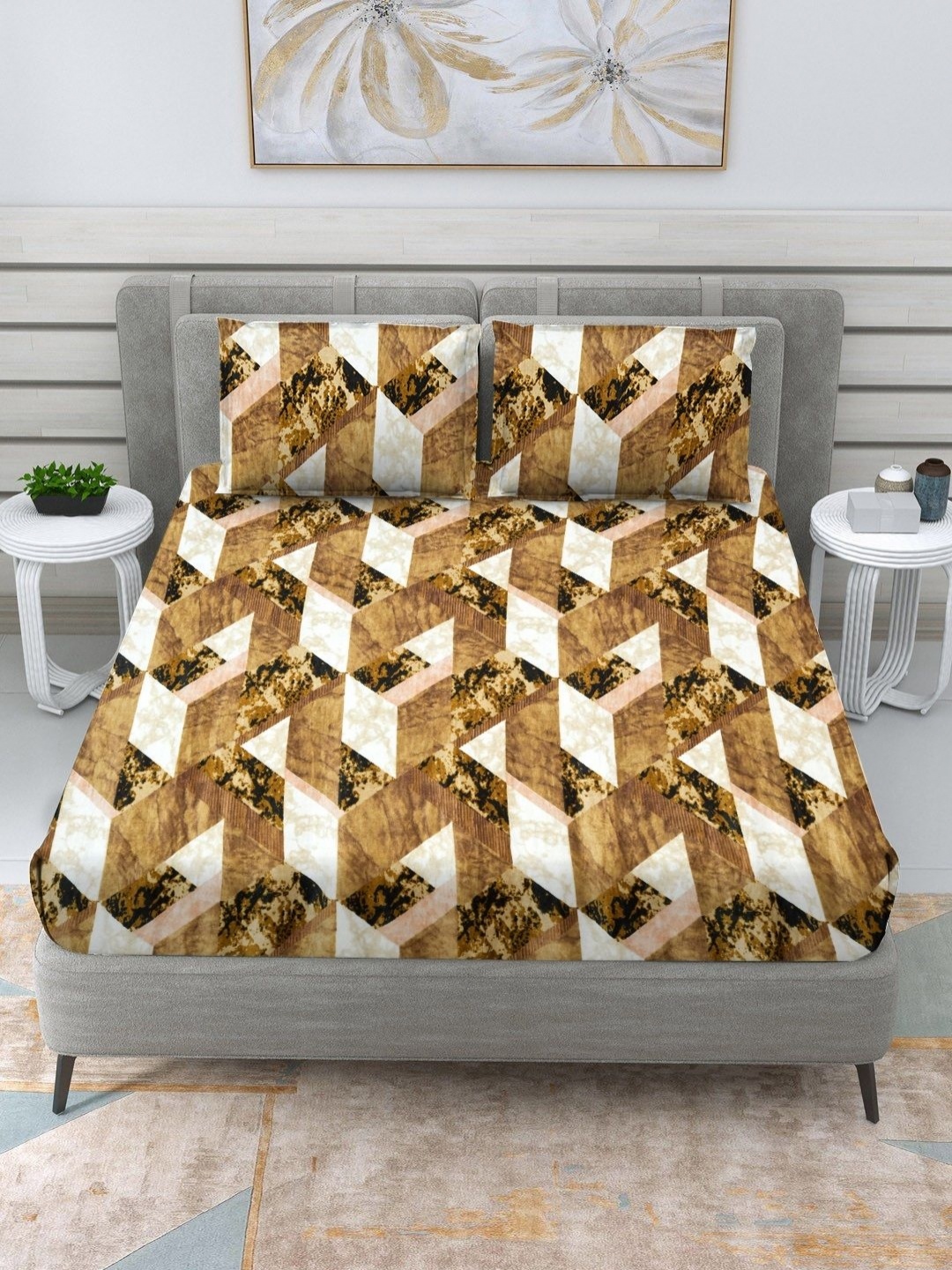 

RRC Brown Geometric 300 TC Queen Bedsheet with 2 Pillow Covers