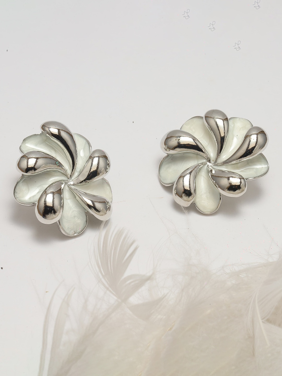 

Maansh Silver-Plated Resin Floral Shaped Studs