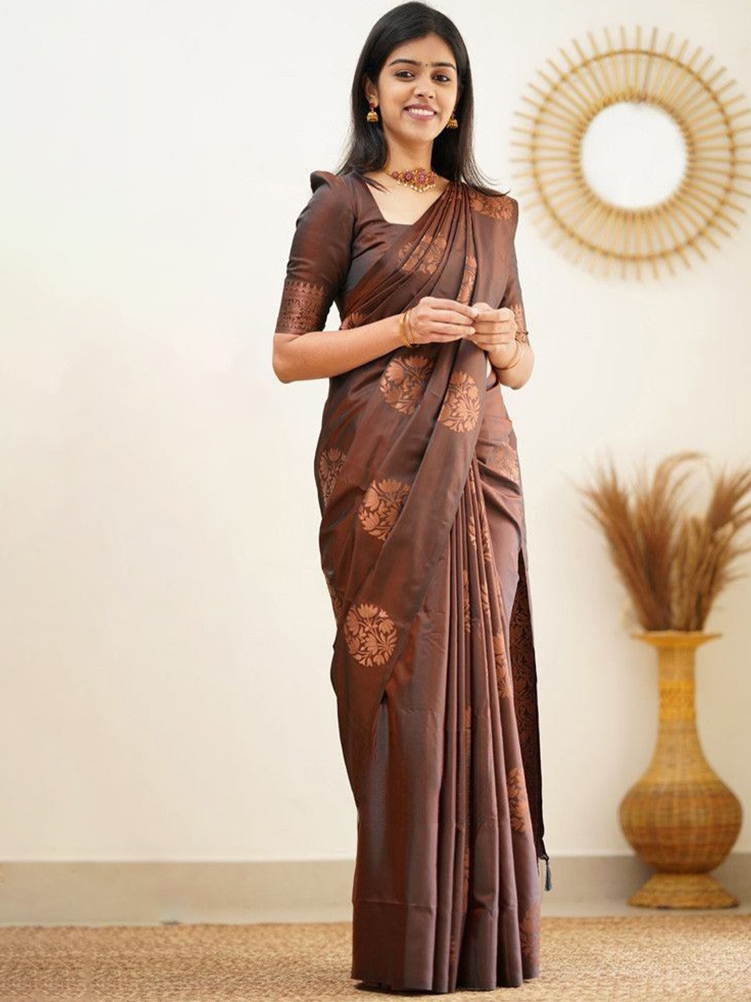 

Wuxi Ethnic Motifs Woven Design Zari Pure Silk Banarasi Saree, Brown