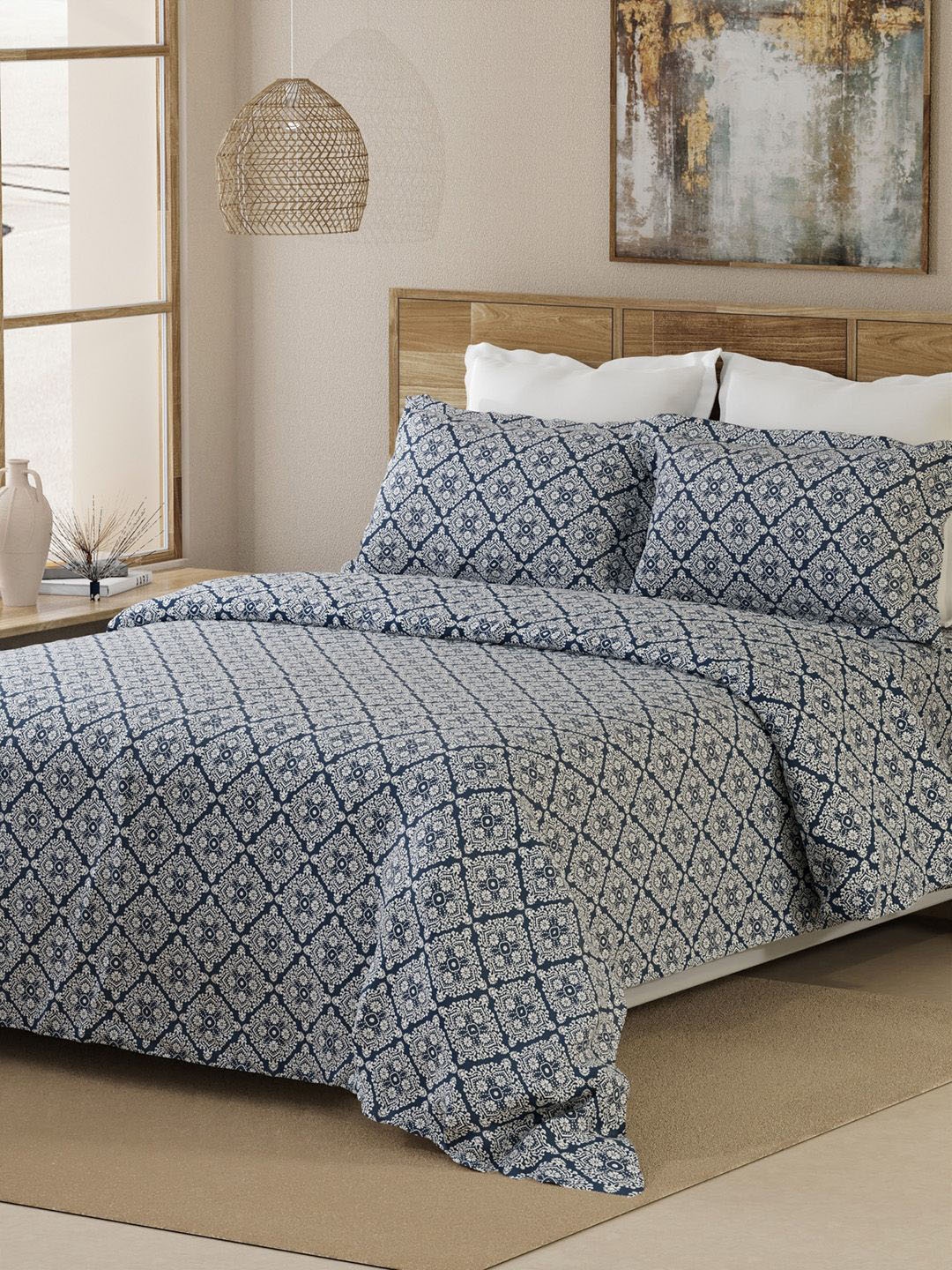 

Layers Blue & White Ethnic Motifs 144 TC King Bedsheet with 2 Pillow Covers