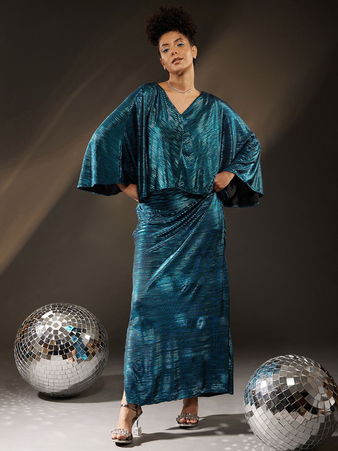 

The Roadster Lifestyle Co V Neck Maxi Dress, Blue