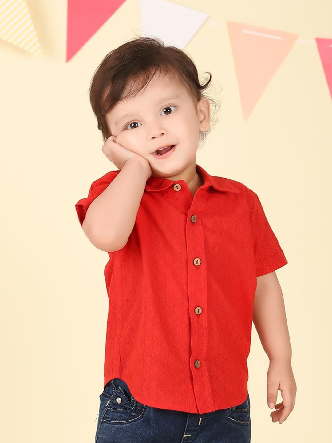 

Fabindia Boys Opaque Printed Casual Shirt, Red