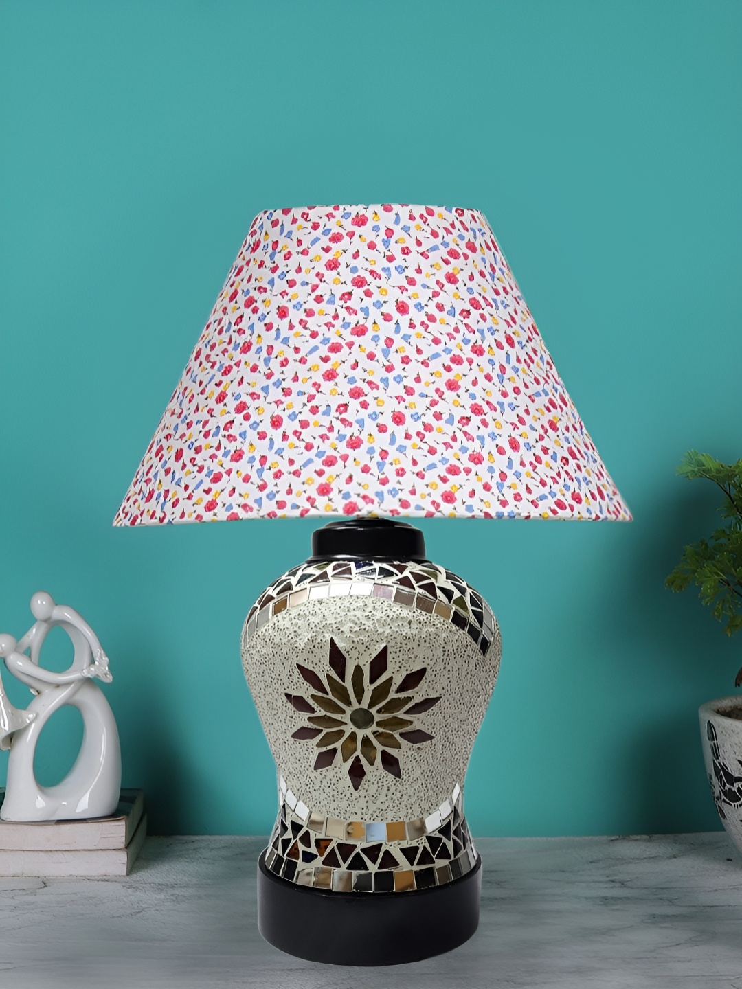 

Devansh White Printed Glass Traditional Frusturical Shaped Table Lamp