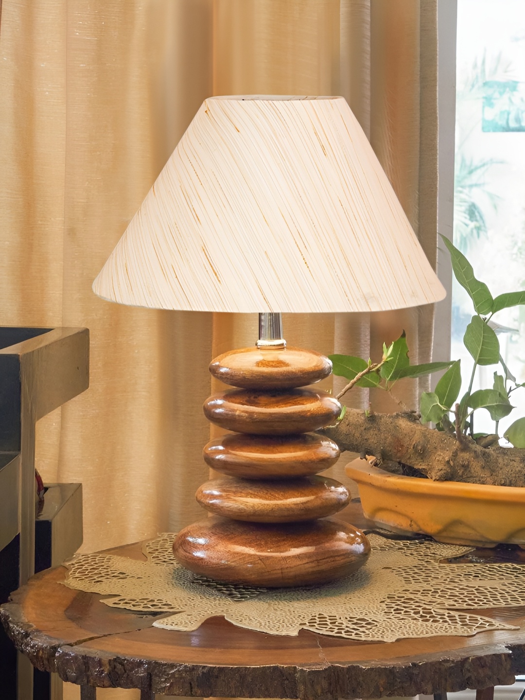 

Devansh Off White Textured Wood Frusturical Shaped Table Lamp