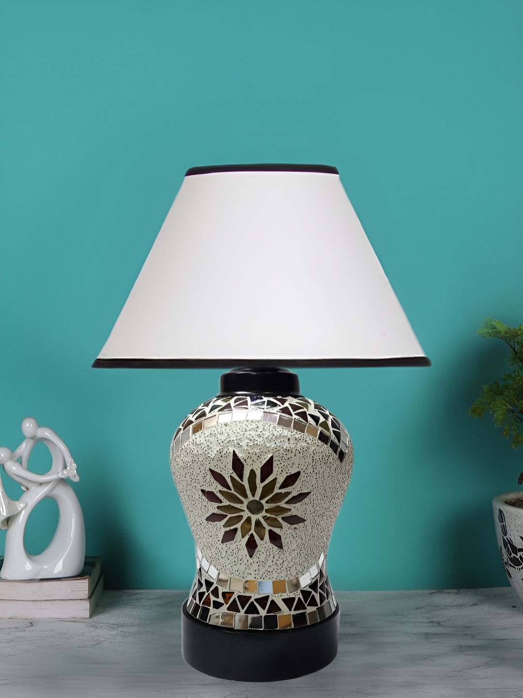 

Devansh White Glass Traditional Frusturical Shaped Table Lamp