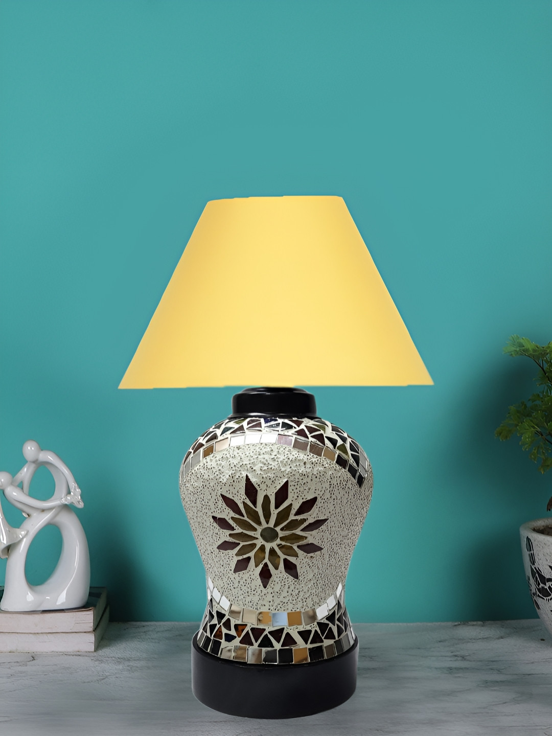 

Devansh Yellow Glass Traditional Abstract Shaped Table Lamp