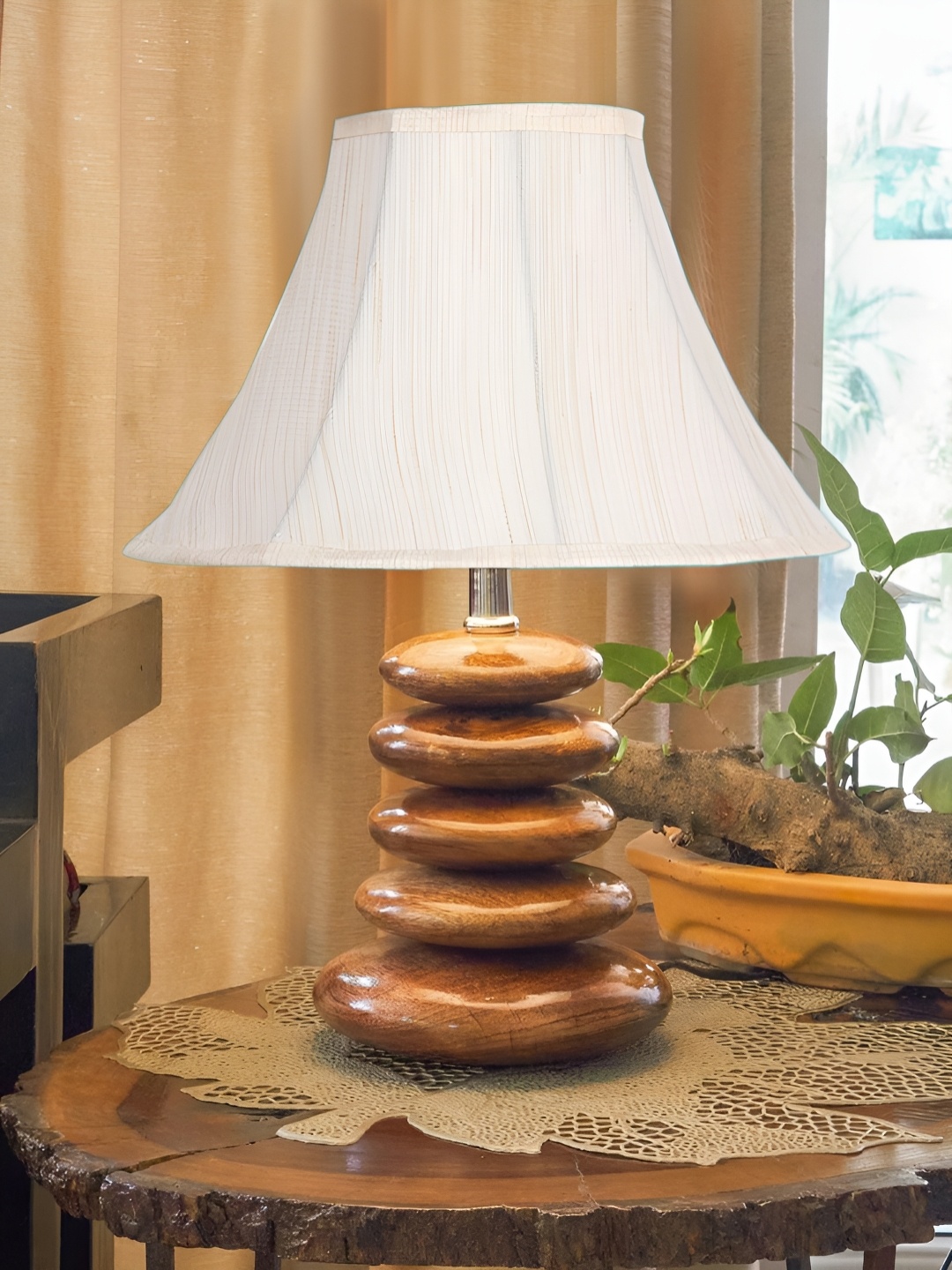 

Devansh Off White Wood Traditional Abstract Shaped Table Lamp