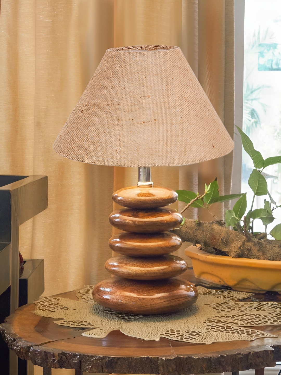 

Devansh Beige Wood Traditional Abstract Shaped Table Lamp