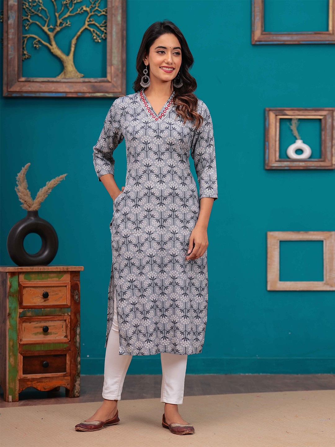 

DIZON Floral Printed Straight Kurta, Grey