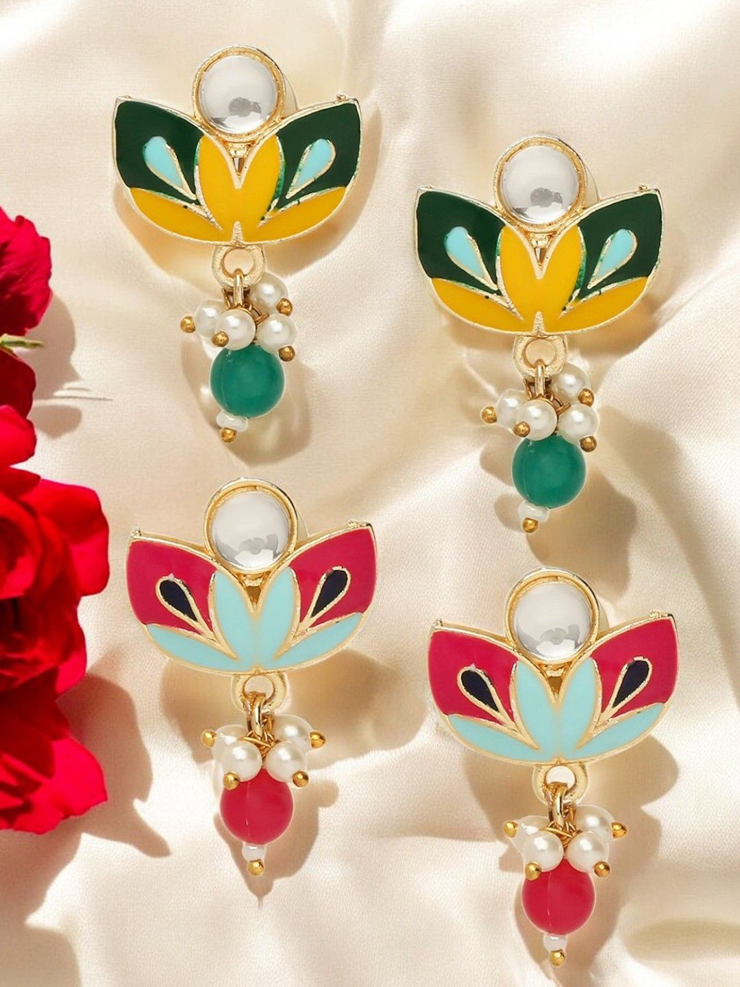 

OOMPH Floral Studs Earrings, Green