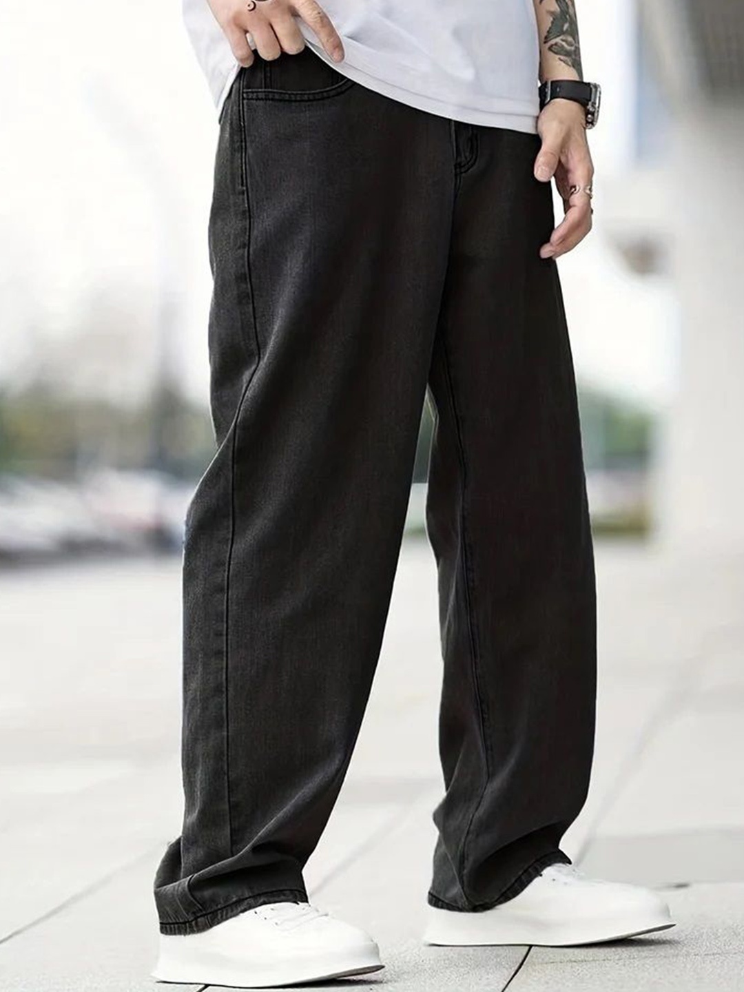 

DENIMLOOK Men Relaxed Fit Stretchable Jeans, Black