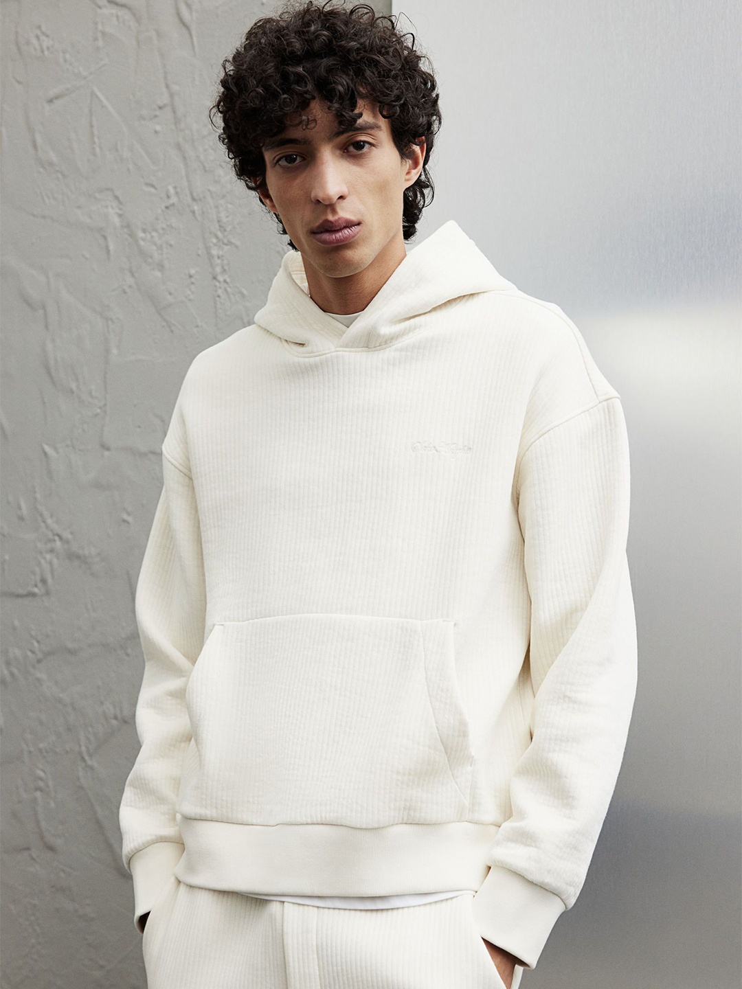 

H&M Men Loose Fit Ribbed Hoodie, White