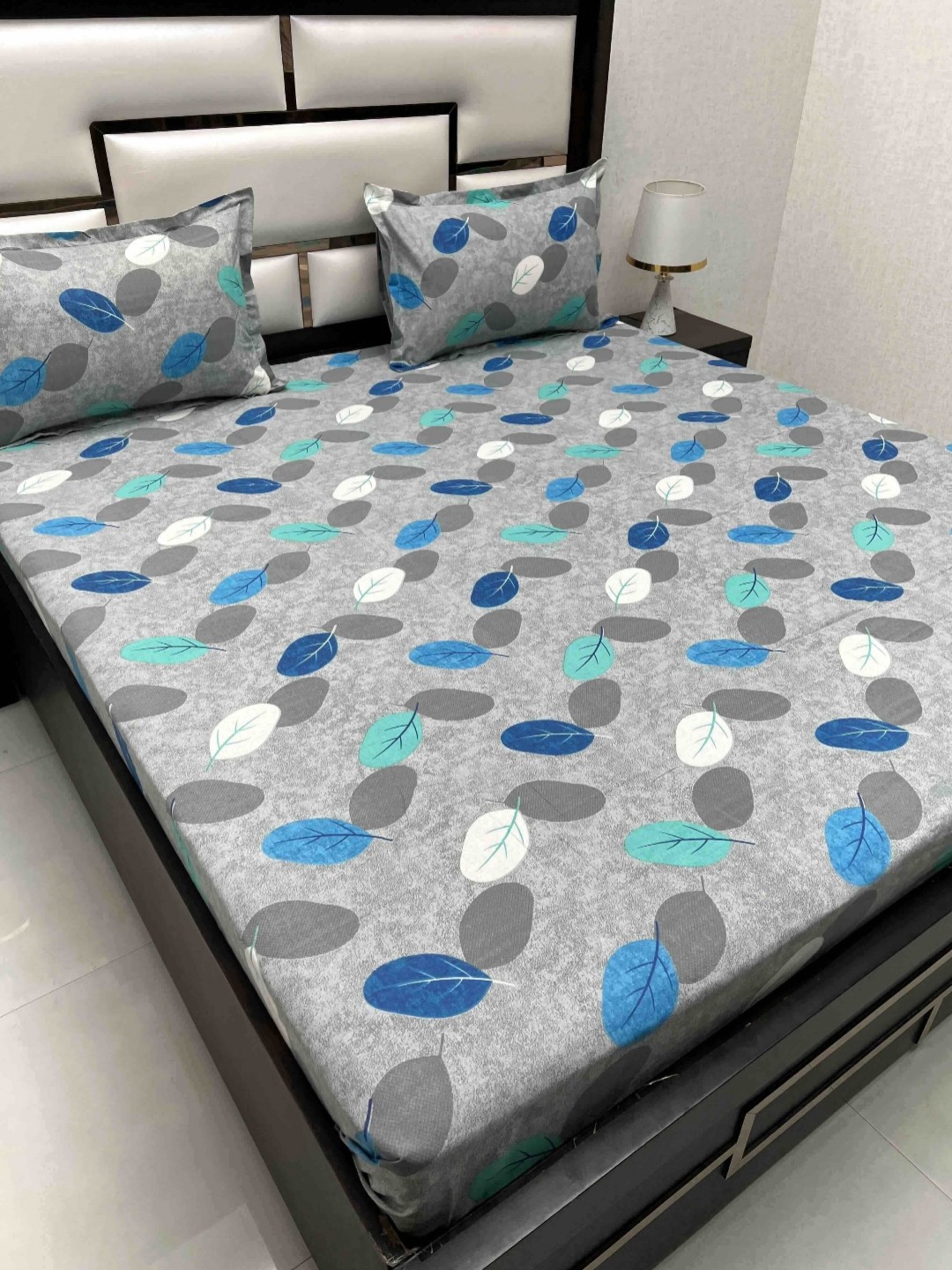 

Pure Decor Passion Grey Floral Pure Cotton 300 TC Queen Bedsheet Set 2.27 m x 2.55 m