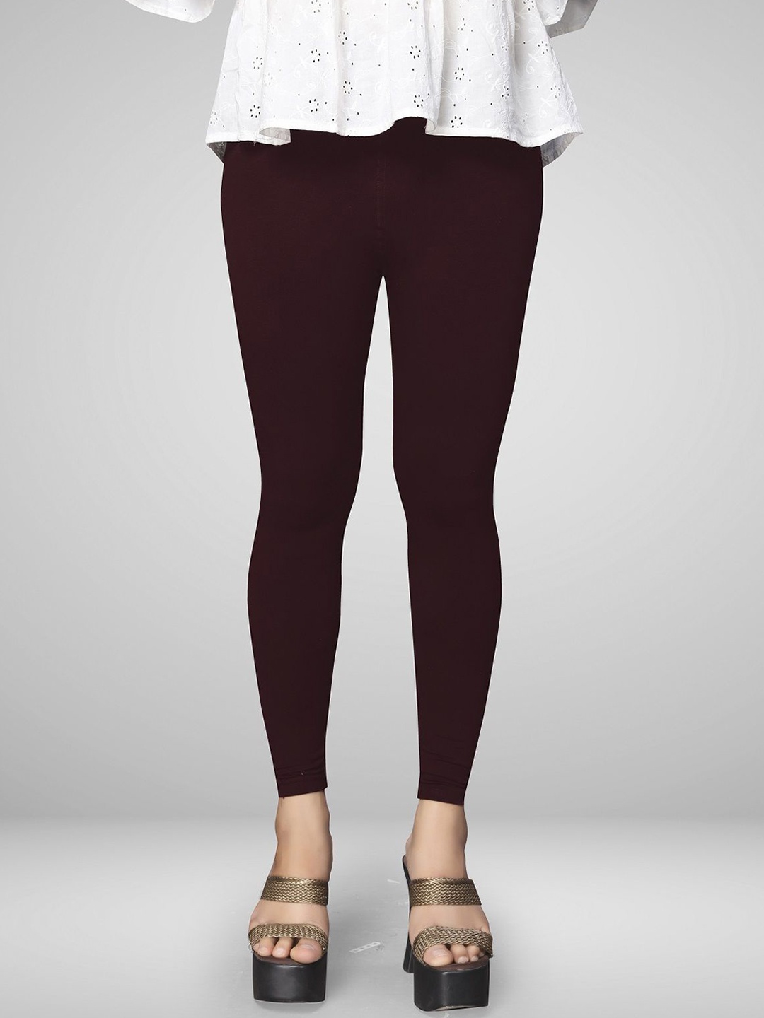 

MANTICORE Slim-Fit Ankle Length Leggings, Maroon