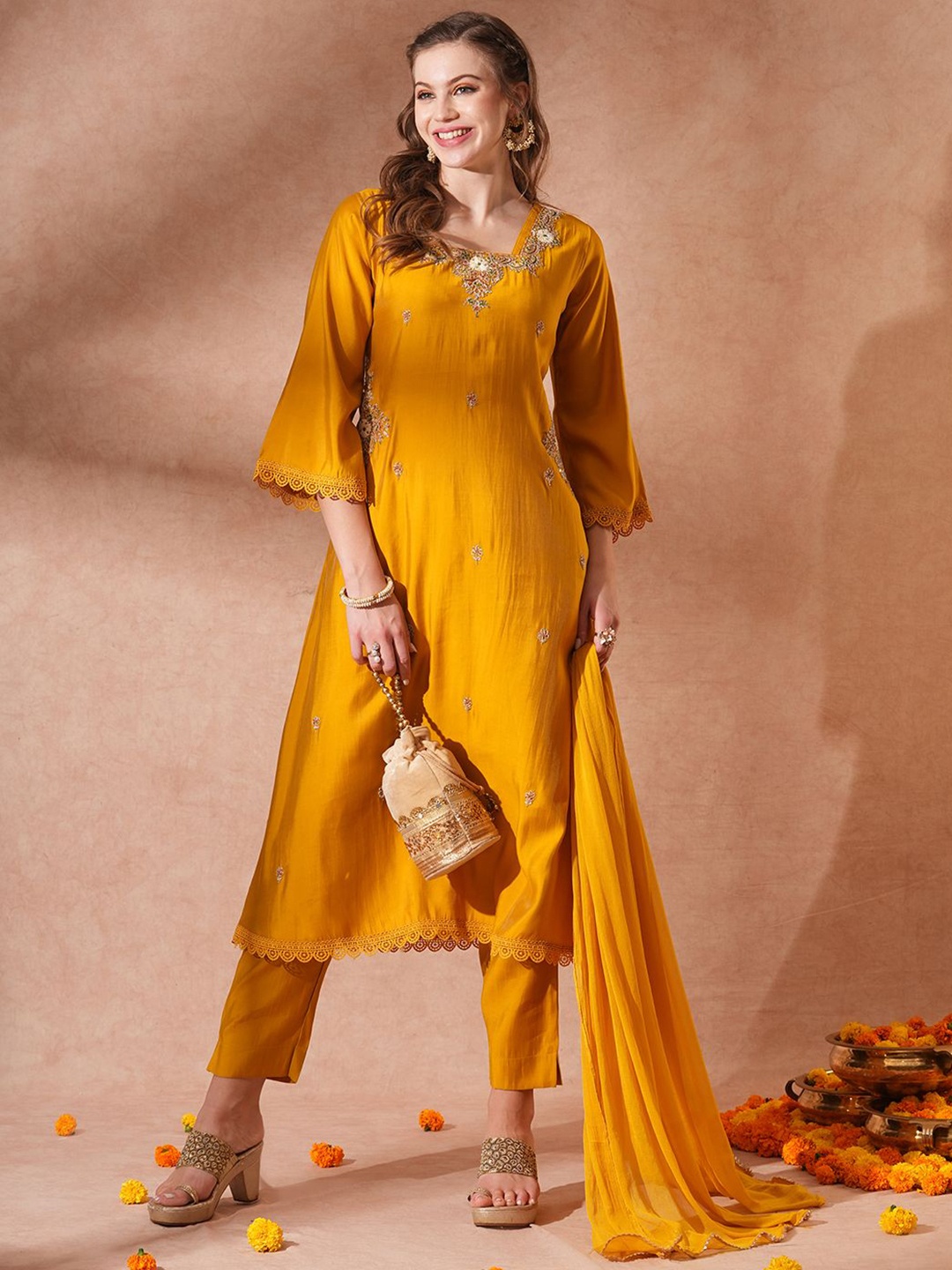 

FASHOR Women Ethnic Embroidered Straight Fit Kurta With Trousers & Dupatta, Mustard