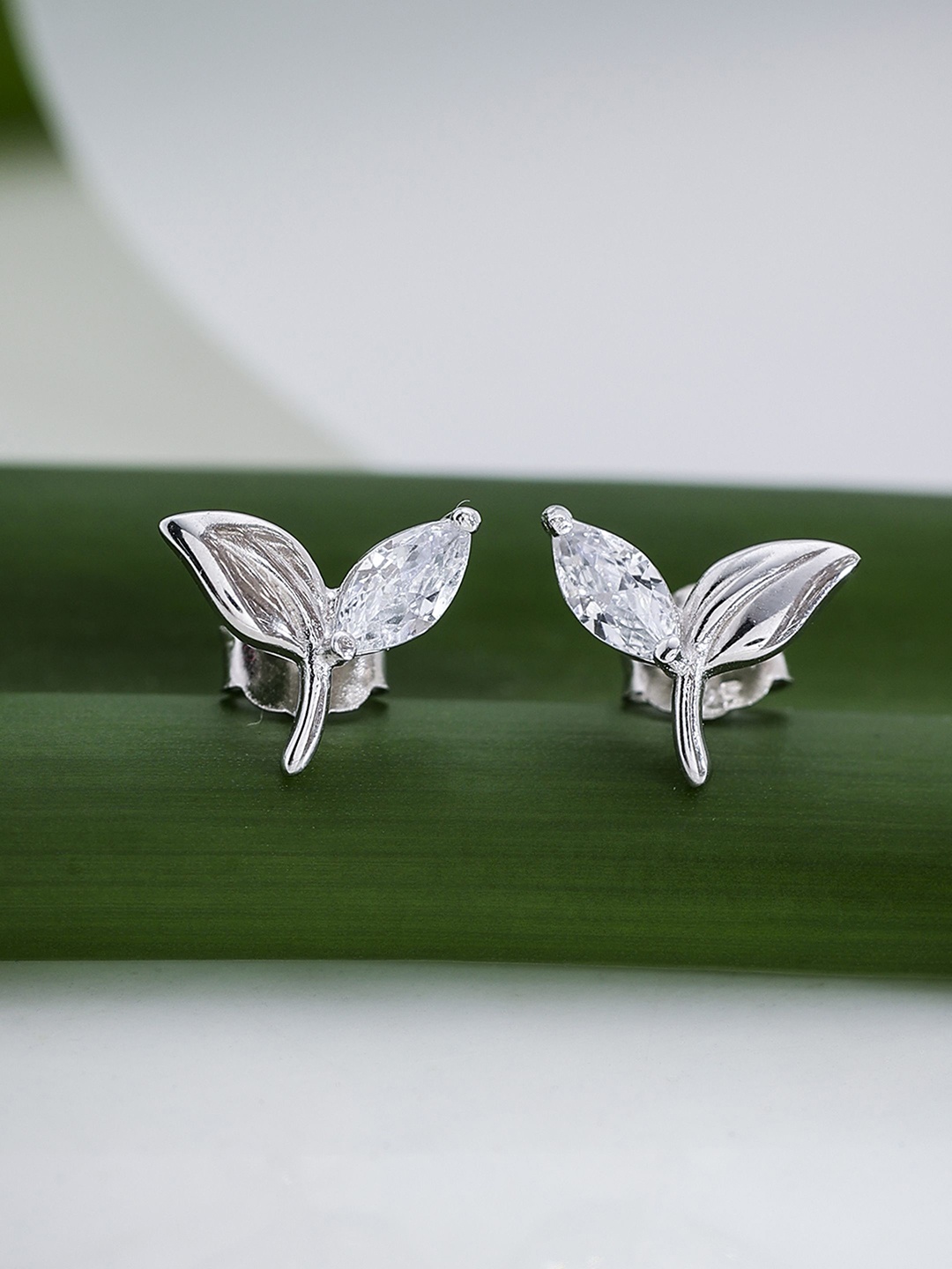 

DIAVO Rhodium Plated 925 Sterling Silver CZ Studded Leaf Shaped Studs Earrings