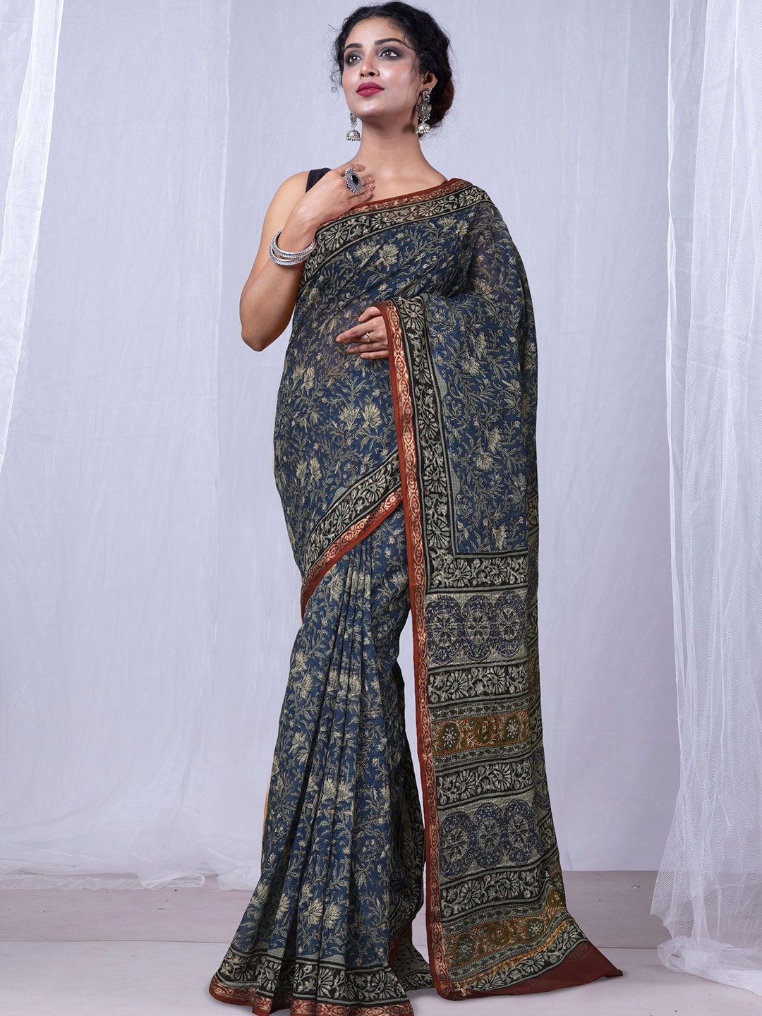 

Unnati Silks Floral Zari Pure Cotton Handloom Kota Saree, Blue