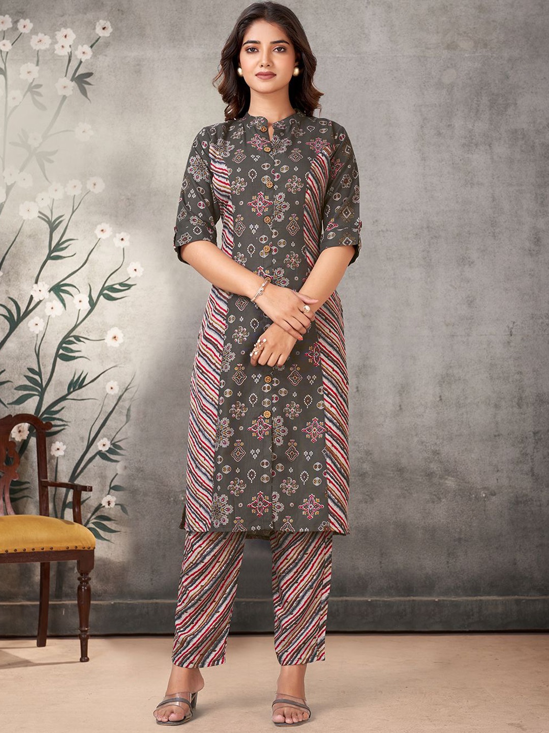 

KALINI Women Ethnic Motifs Printed Regular Kurta with Trousers, Grey