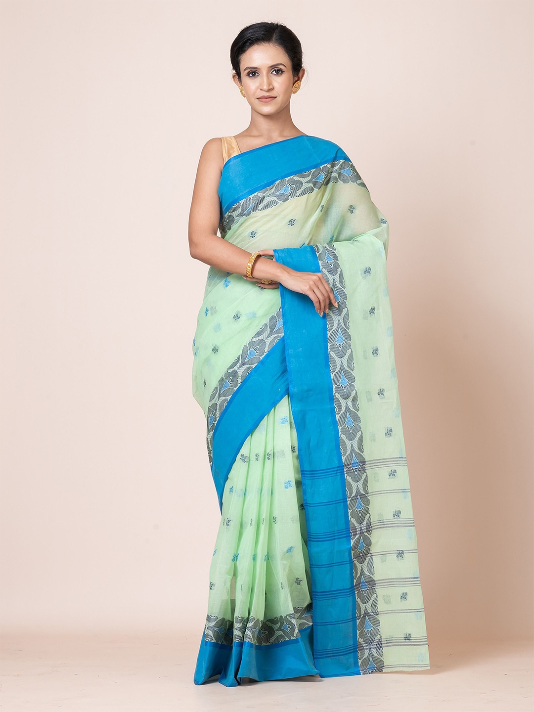 

PUKU Ethnic Motifs Woven Design Pure Cotton Saree, Green