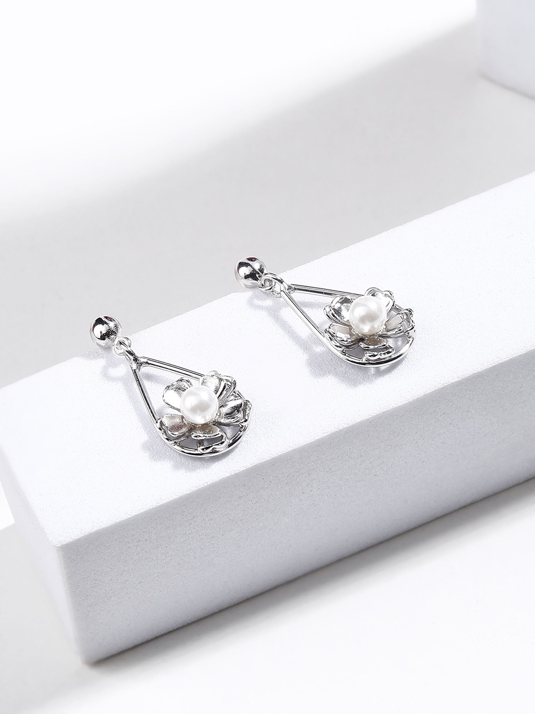

DIAVO Rhodium Plated 925 Sterling Silver Beaded Contemporary Drop Earrings