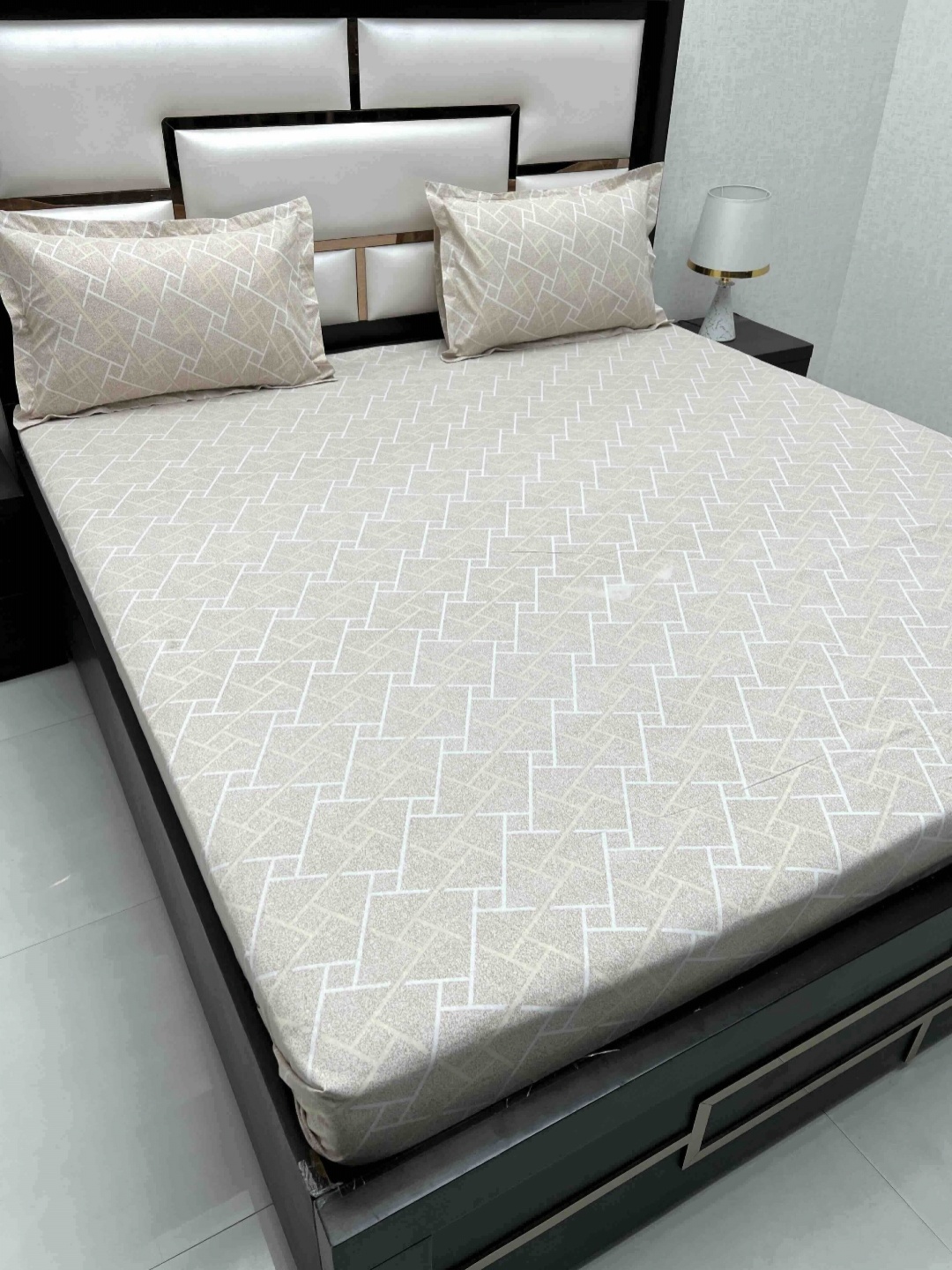 

Pure Decor Cotton Queen Size Double Bedsheet With 2 Pillow Covers 2.28m X 2.54m, Cream