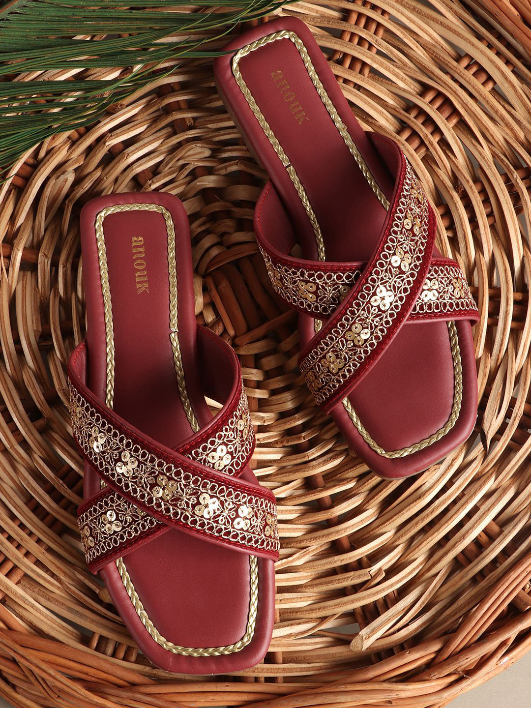 

Anouk Women Embellished Ethnic Open Toe Flats, Pink