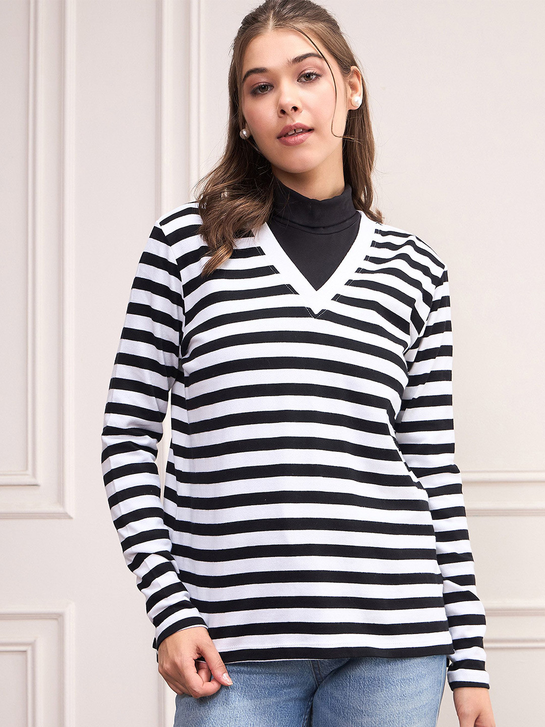 

SASSAFRAS Women Striped Pullover, Black