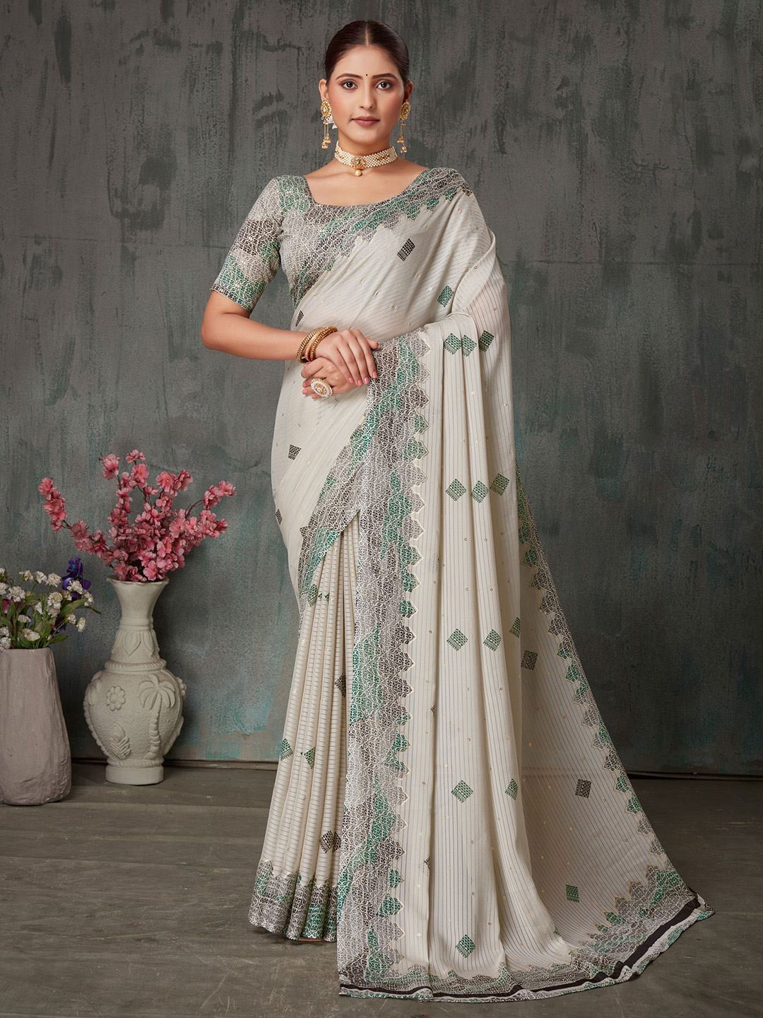 

Saree mall Poly Chiffon Block Print Sarees, Off white