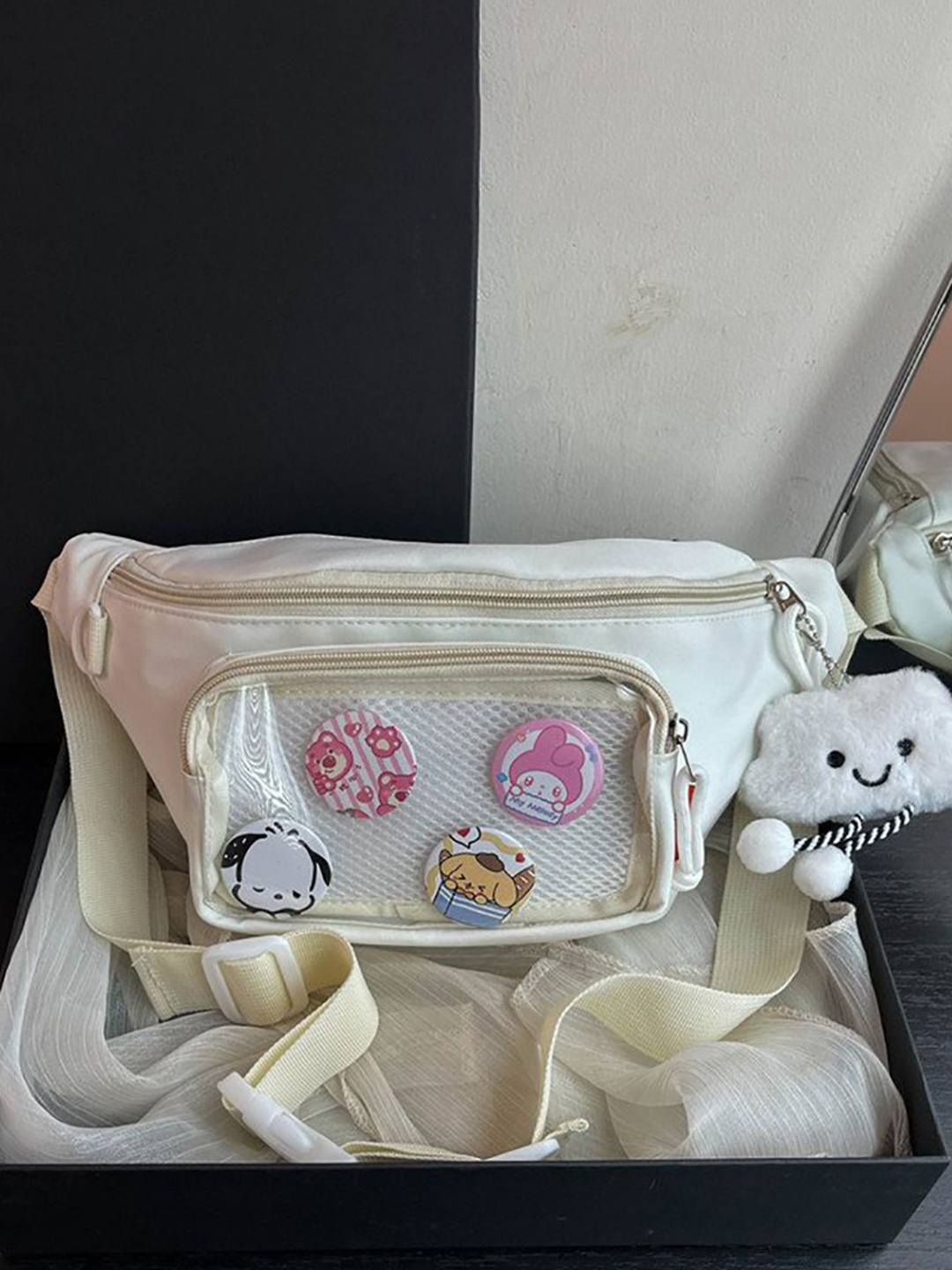 

StyleCast x Revolte Hobo Bag with Applique, White