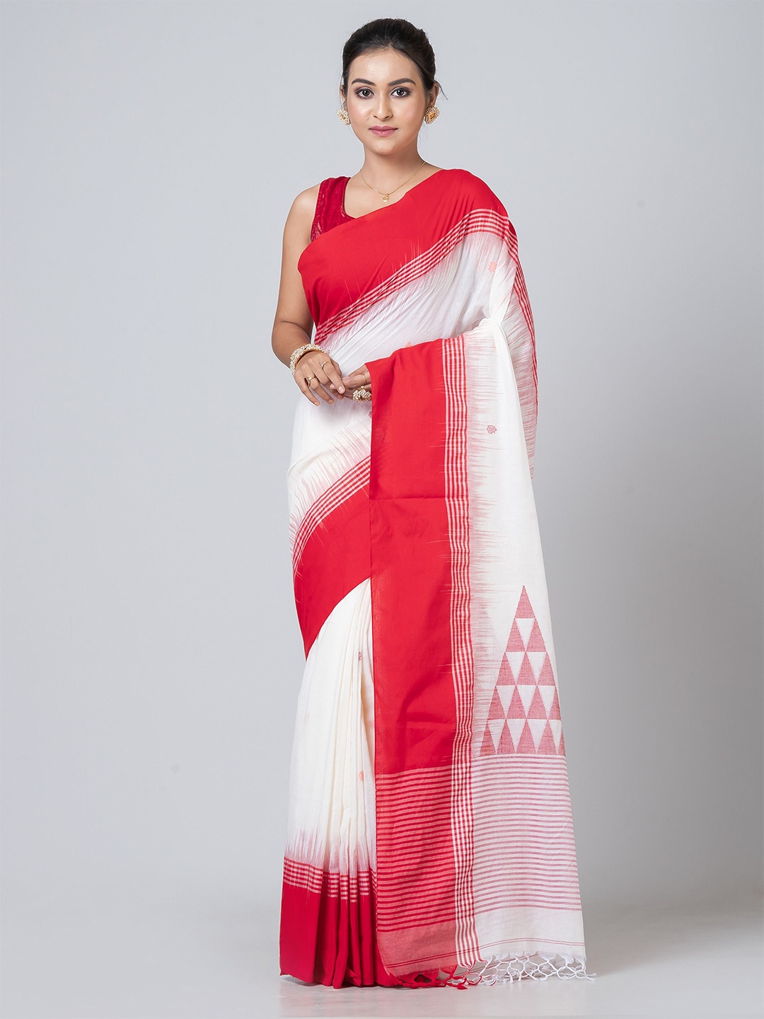 

PUKU Woven Design Pure Cotton Saree, Off white