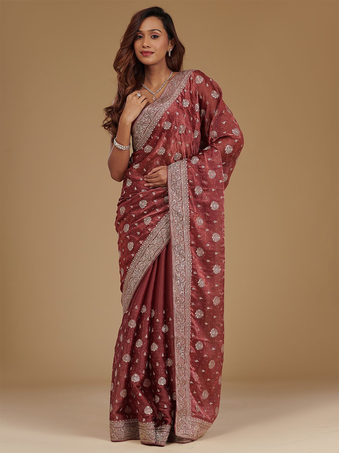 

Koskii Floral Embroidered Tissue Saree, Rust