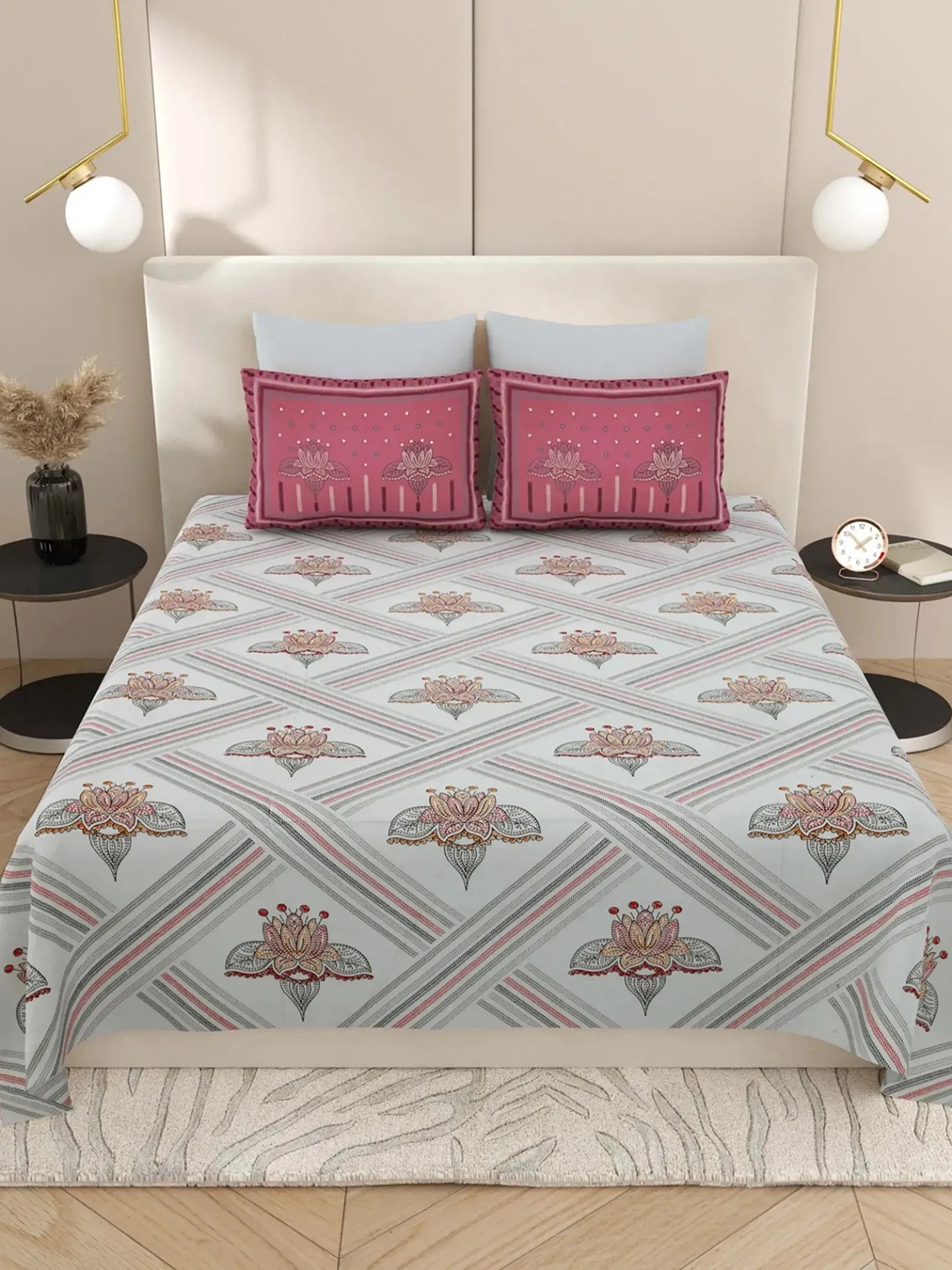 

LIVING ROOTS Super King Size Jaipur Block Print Cotton Double Bedsheet & 2 Pillow Covers, Grey