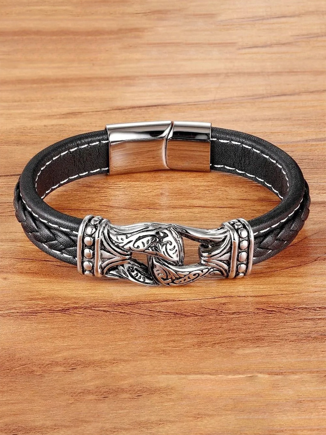 

The Roadster Lifestyle Co Silver-Plated Bracelet