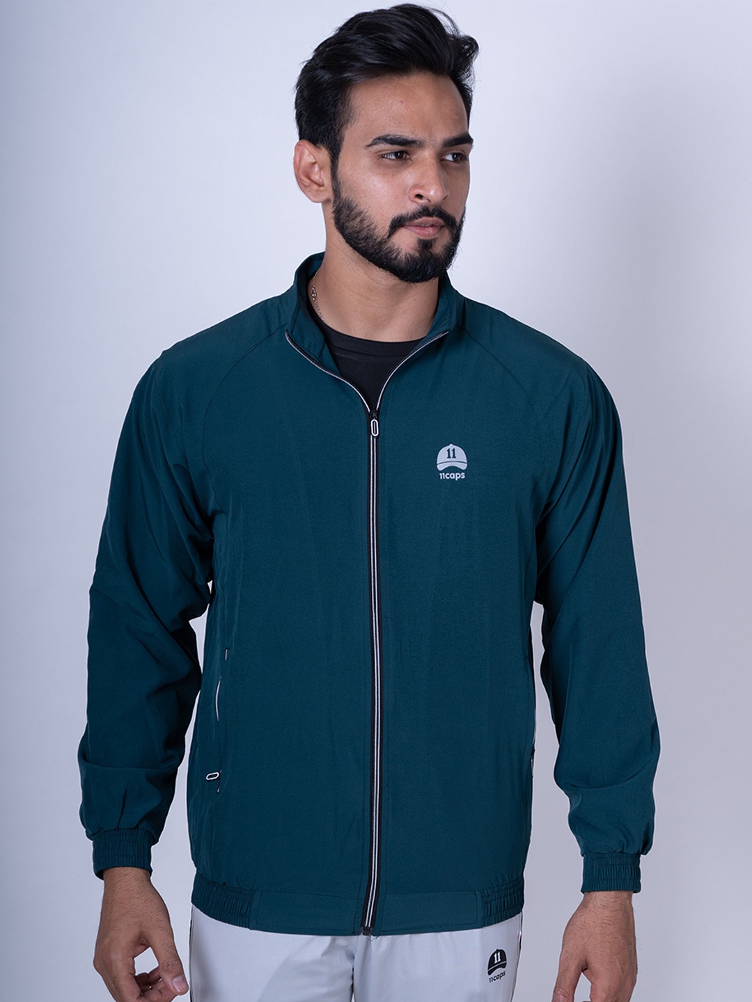 

11Caps Men Windcheater Training or Gym Sporty Jacket, Green