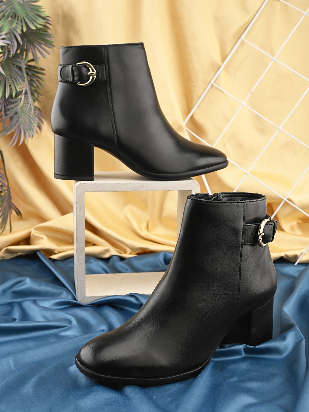 

The Roadster Lifestyle Co. Women Block Heel Regular Boots, Black