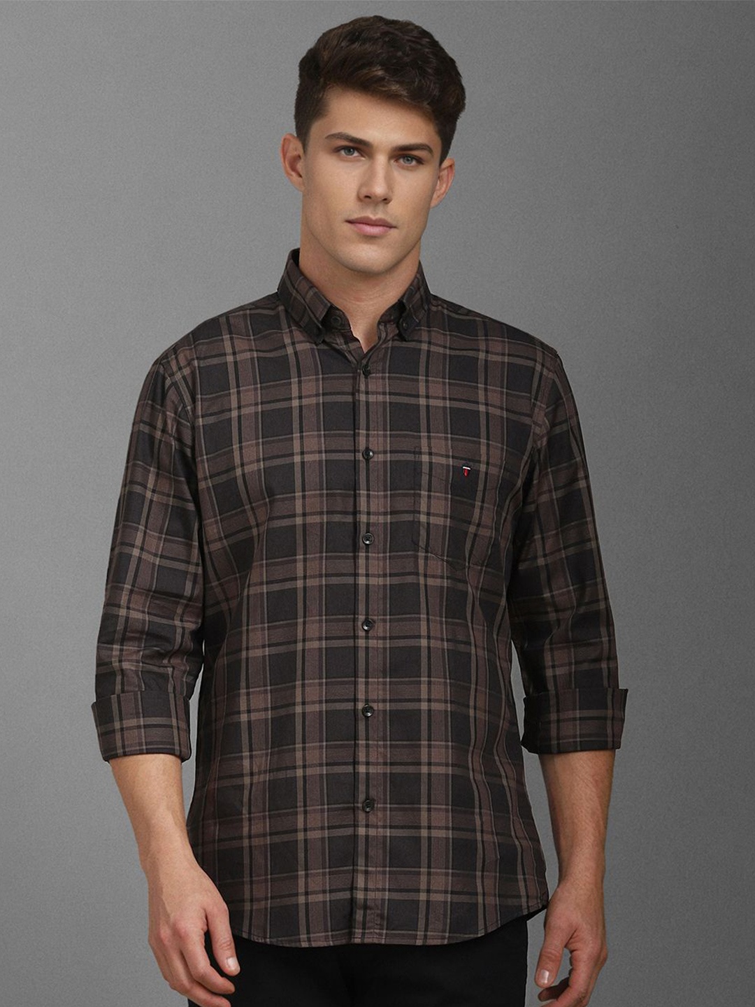 

Louis Philippe Sport Men Slim Fit Opaque Checked Casual Shirt, Brown