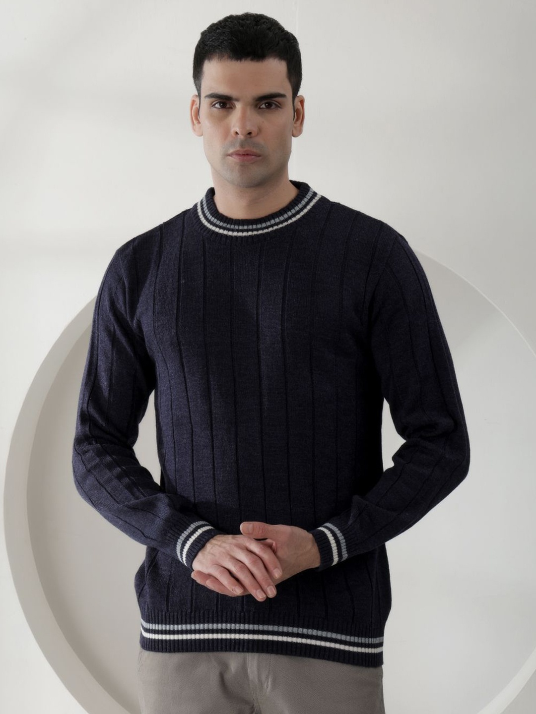 

COBB Men Round Neck Pullover Sweater, Navy blue