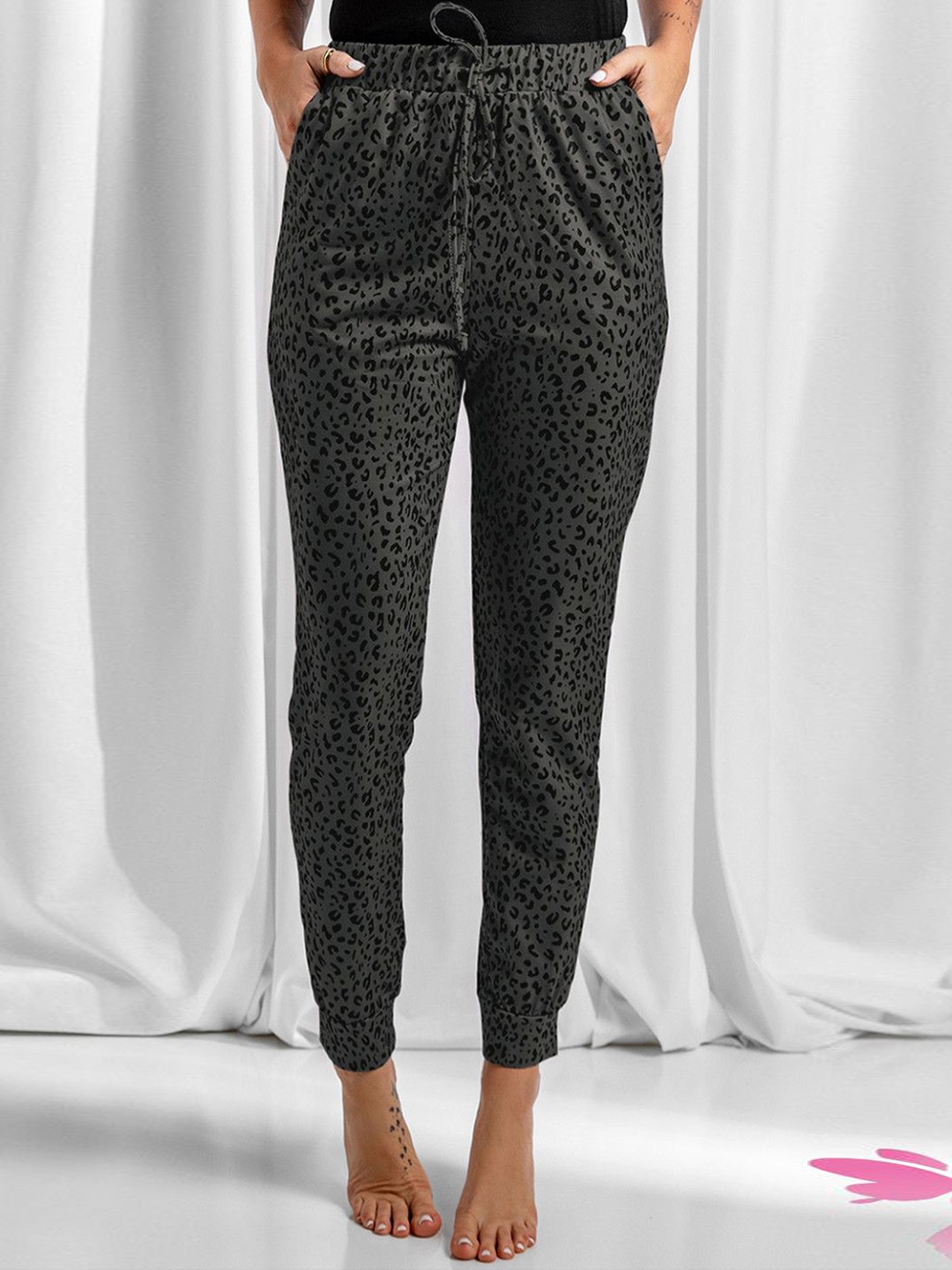 

StyleCast Women Printed Lounge Pants, Grey