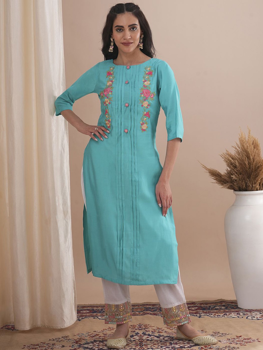 

FASHOR Women Floral Embroidered Thread Work Kurta, Turquoise blue
