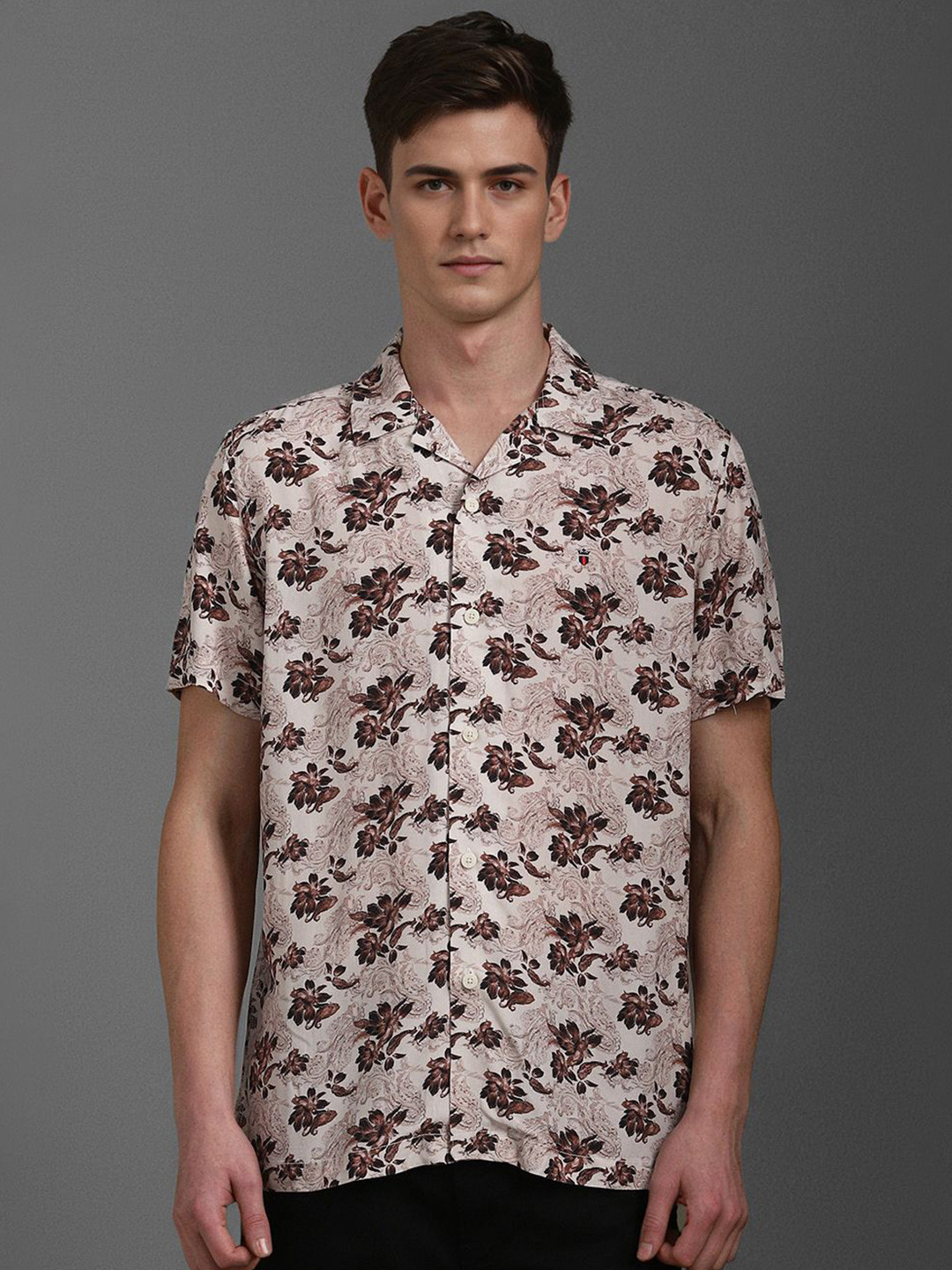 

Louis Philippe Jeans Men Slim Fit Floral Opaque Printed Casual Shirt, Beige