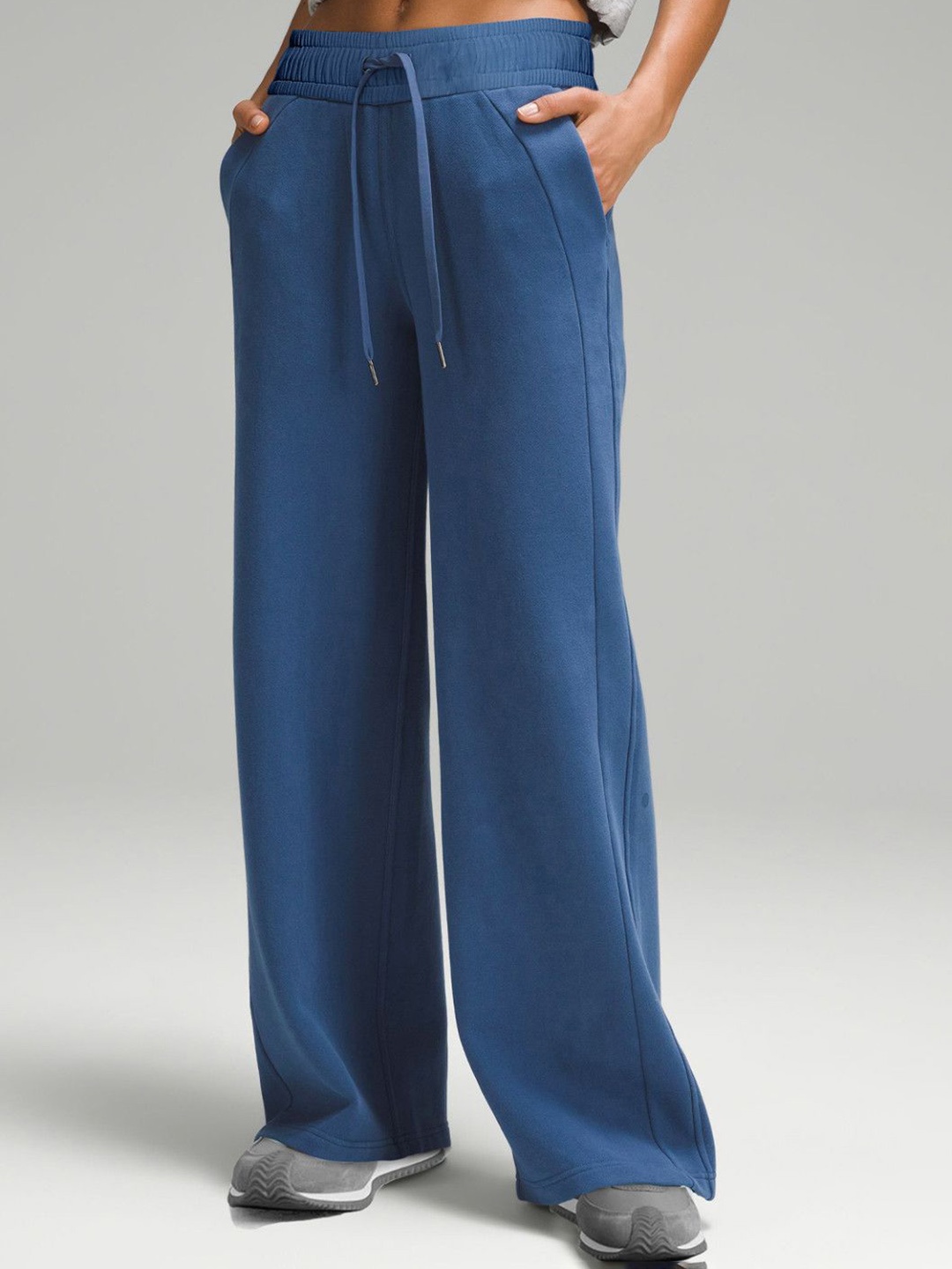 

StyleCast Women Regular Fit Mid-Rise Parallel Trousers, Blue